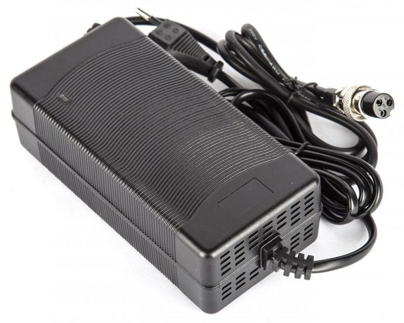 Зарядное устройство 24V 2A (3PIN d-12.5mm) Зарядное устройство 24V 2A (3PIN d-12.5mm)